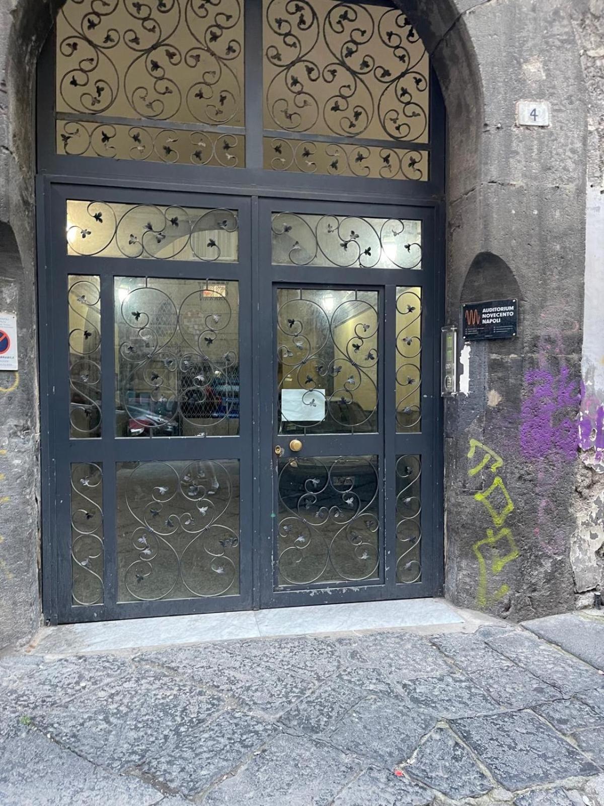 Che Casa Lejlighed Napoli Eksteriør billede