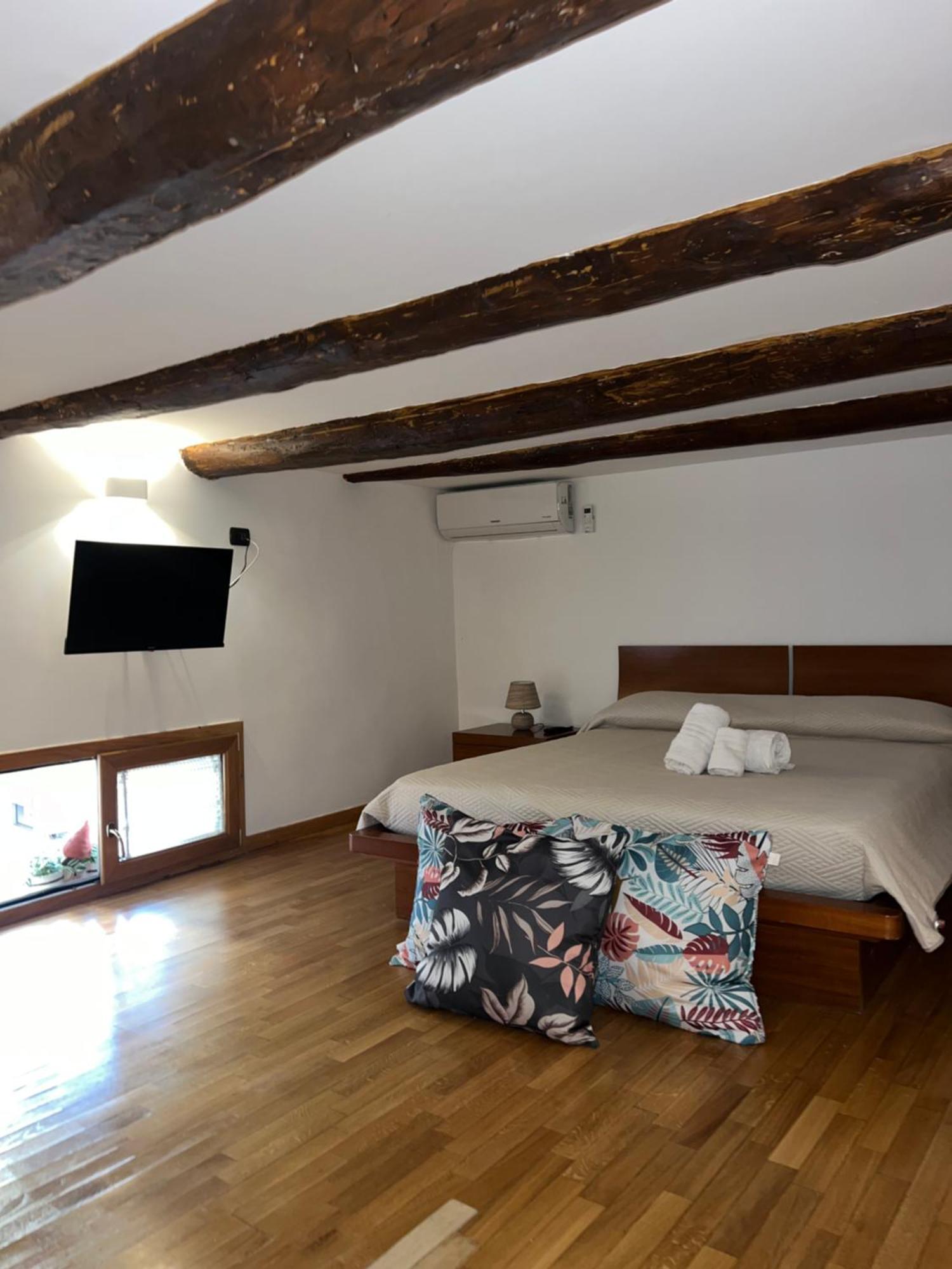Che Casa Lejlighed Napoli Eksteriør billede